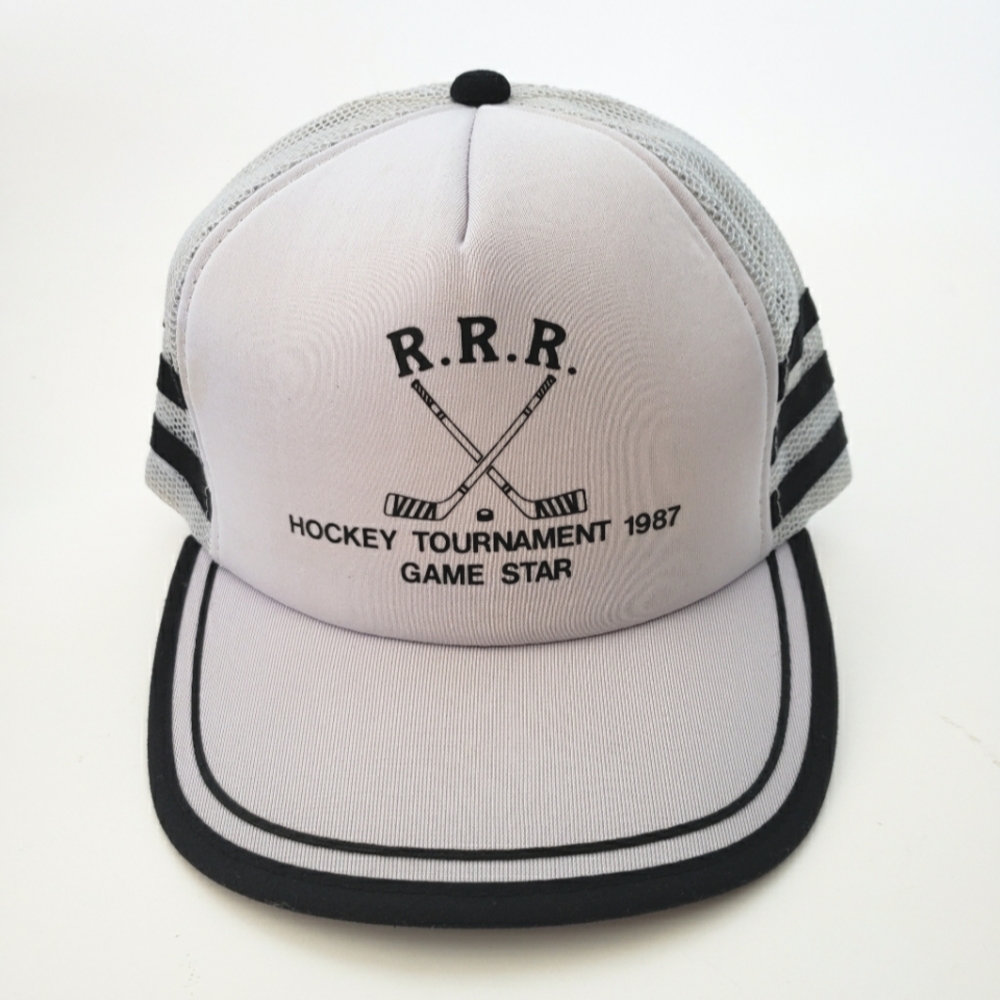 VINTAGE Retro 80s Black Grey Hockey Snap Back Trucker Hat, Mesh Cap